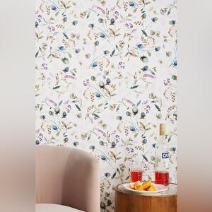 ANTHROPOLOGIE CILLIAN FLORAL WALLPAPER Style No.  46848420 Purple